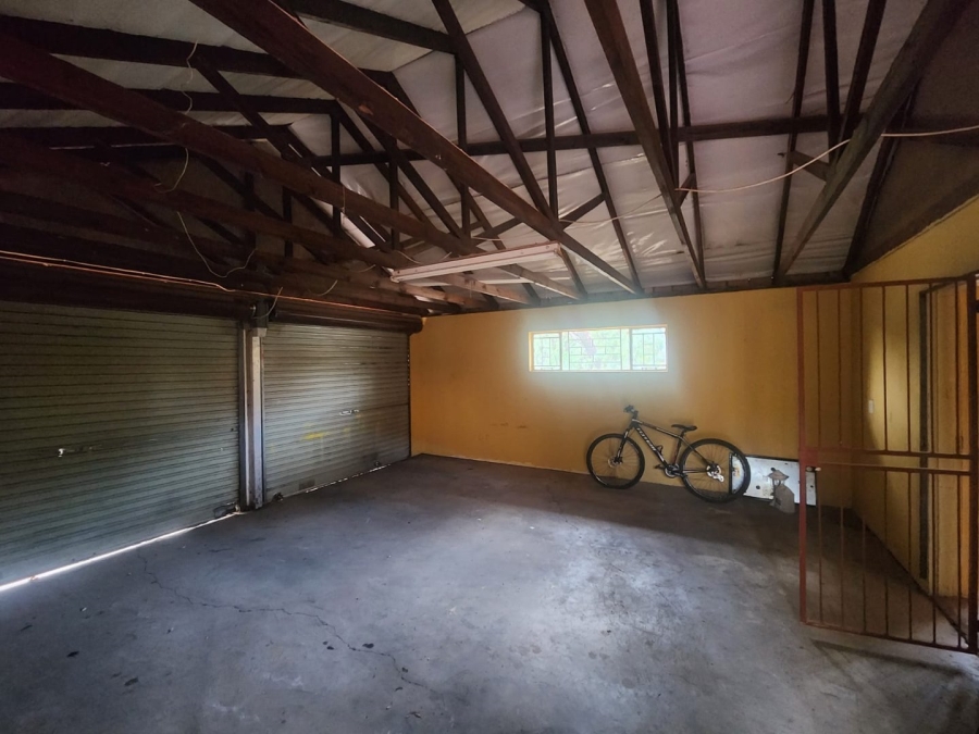 4 Bedroom Property for Sale in Pellissier Free State